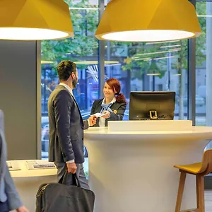 4* מלון Novotel Arnulfpark
